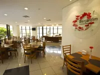 Cosmopolitan Praia Flat Hotels in Santos