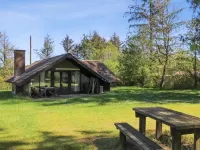 "Melba" - 8km from the Sea