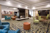 Best Western Plus New Englander Hoteles en Wakefield