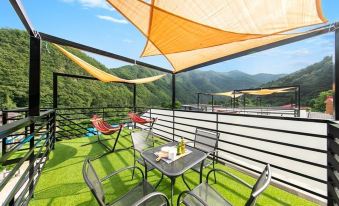 Sugar Poolvilla and Spa Glamping