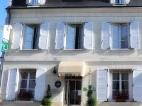 Belle Epoque Hotels in Chinon