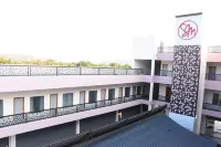 Maurya Residency Hotels near Sri Satyanatha Tirtha Moola Brindavana, Uttaradimath