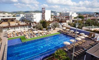 6. Hotel Pu..