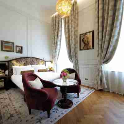 Hotel Fleur de Ville Rooms