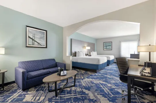 Best Western Plus Savannah Airport Inn  Suites