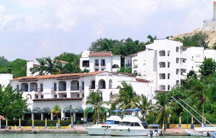 Hotel Marina Resort & Beach Club