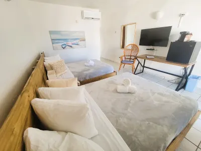 Nautilus by la Jamaca Hotels-Downtown la Parguera Hotels in Carenero