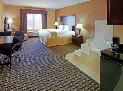 Comfort Inn & Suites Dallas Medical-Market Center