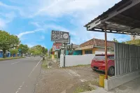 Hotel O Arimbi
