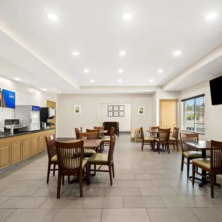 Comfort Inn & Suites High Point - Archdale
