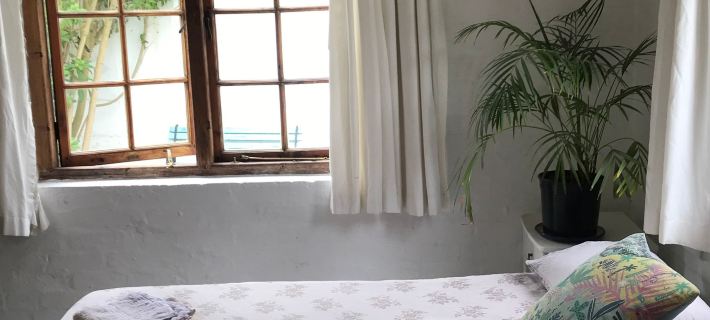 Awesome room in surf house Отели в г. Херманус
