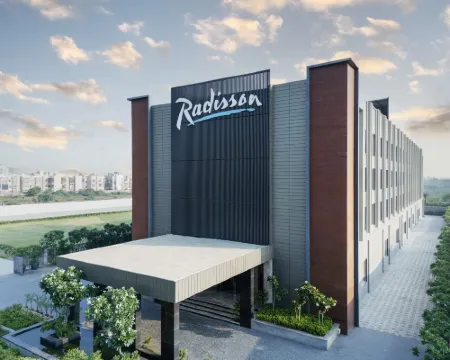 โรงแรมแรดิสัน วรินดาวัน โรงแรมในวรินทวาน