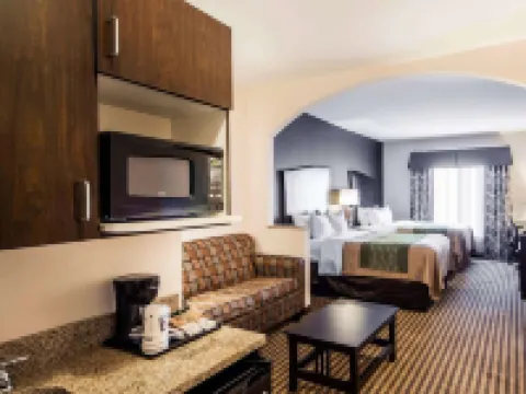 Comfort Inn & Suites Hotels in Alva