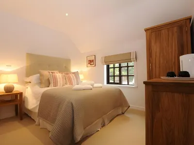 Barton B&B Các khách sạn gần Barton Marina