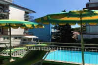 Hotel Susy - Rooftop Pools