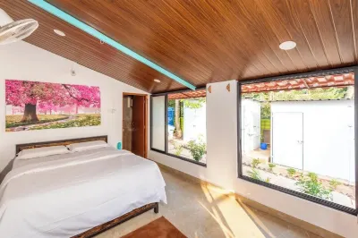 Olive Beach House فنادق في Canacona