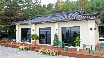 Yeongam Rock On Glamping and Caravan Hotels in Ён-Ам-гүнь