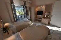 Ammos فنادق في Roda