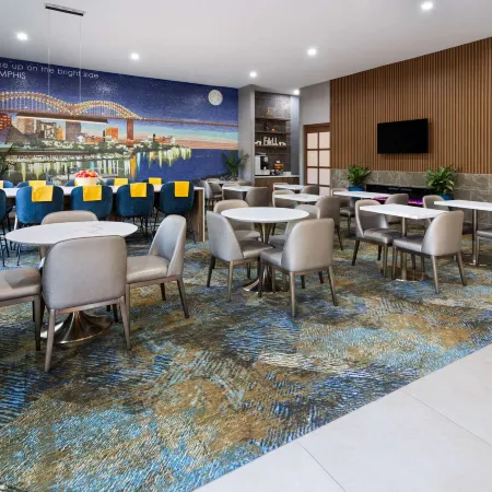 La Quinta Inn & Suites by Wyndham Memphis I-240