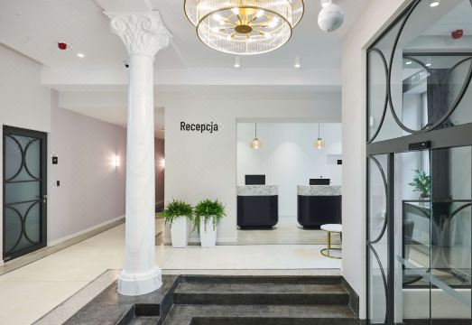 에이든 바이 베스트 웨스턴 우치