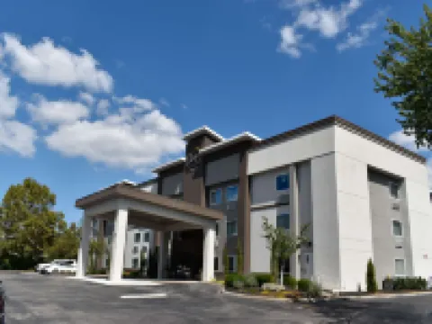 Sleep Inn & Suites West Knoxville Hotels in Farragut