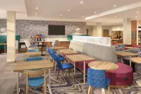 Home 2 Suites by Hilton Harrisonburg University Отели рядом с достопримечательностью «Museum of American Jewelry Design and Manufacturing»