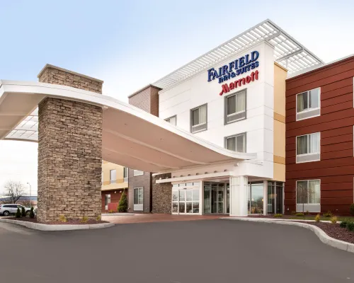 Fairfield Inn & Suites Utica Hotels in Utica