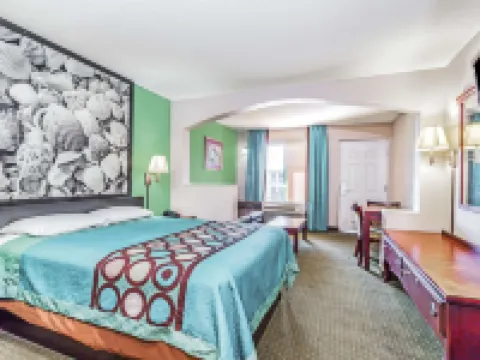 Super 8 by Wyndham Marianna ジャクソンのホテル