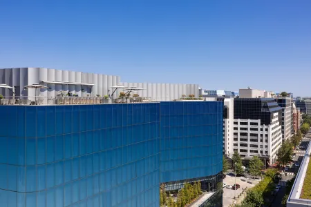 Conrad Washington DC Отели рядом с достопримечательностью «Собор Святого апостола Матфея»