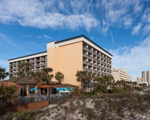 Hampton Inn Jacksonville Beach/Oceanfront Hotels near Engine 15 Brewing Co.