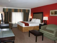 Holiday Inn Express & Suites Livingston