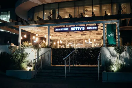 Hilton Bournemouth Отели в г. Борнмут