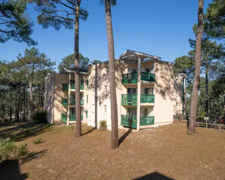 Les Grands Pins Hoteles en Carcans