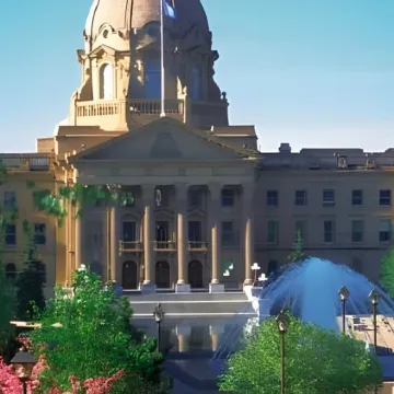 Travelodge by Wyndham Edmonton West