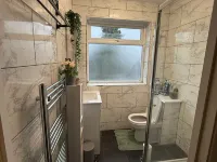 Cozy Double Room in North London with Great Transport Links Hotels in Enfield
