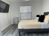 Beautiful & Cozy Guest Suite