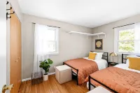 Buffalo Bliss - Near Universities and Natural Areas-Large Deck and Backyard