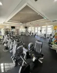 Luxurious Living, Fully Renovated w/ Amenities
