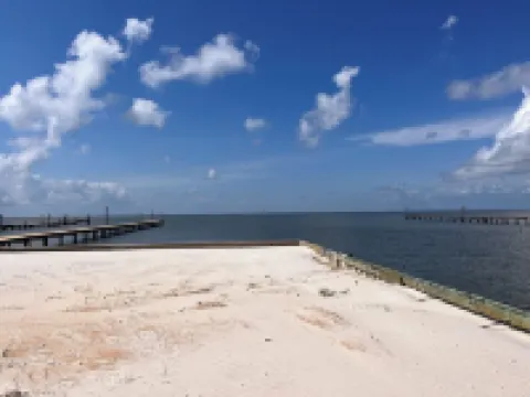 Escape to Pelican's Perch on Mobile Bay w/ Beach & Pier! Great Golfing Nearby!