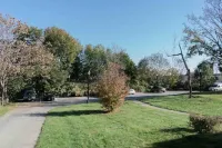 3rd Floor- Lovely, spacious, modern 1-bedroom apt.