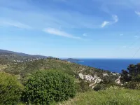 Studio au Calme, vue Imprenable Hotels in Le Lavandou