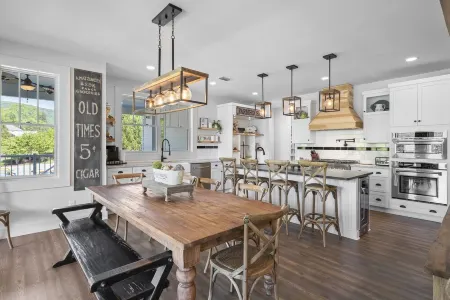 Brand New Lake Front-6 Br 7 BA Home with Direct Views of Rumbling Bald