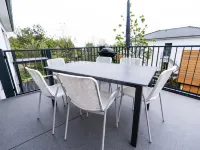 Moderne & Familienfreundliche Ferienwohnung am Goitzschesee Hotels in Pouch