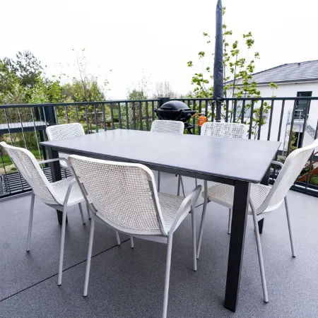 Moderne & Familienfreundliche Ferienwohnung am Goitzschesee