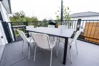 Moderne & Familienfreundliche Ferienwohnung am Goitzschesee Hotels in Muldestausee