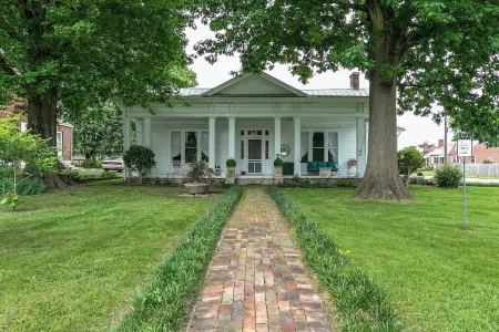1883 Colonial Revival Historical Renovation