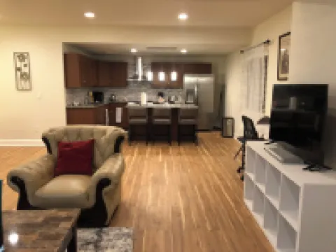 Charming 2-Bedroom Basement Apartment with AC and WiFi in Terrific Aurora