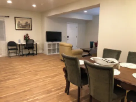 Charming 2-Bedroom Basement Apartment with AC and WiFi in Terrific Aurora