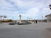 Peaceful, Sunny  Vacation Apartment Directly on the Beach Promenade, Beach