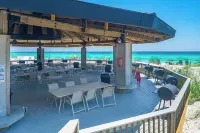 JulySpecials~DolphinViews~900FtPvtBeach~HeatedPool~CoveredParking~CouplesGetaway - بوتيك